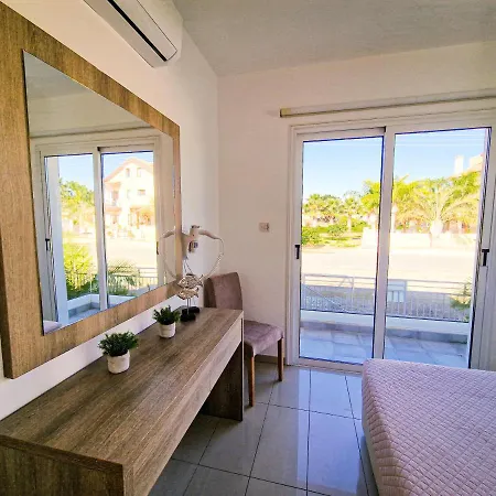 Nissi Oleandra * Agia Napa